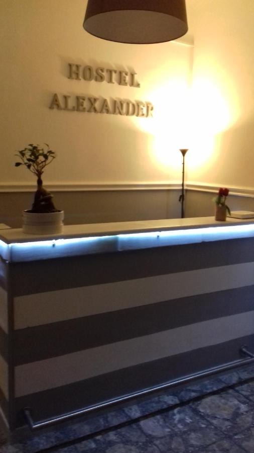 Alexander Hostel Неаполь Екстер'єр фото