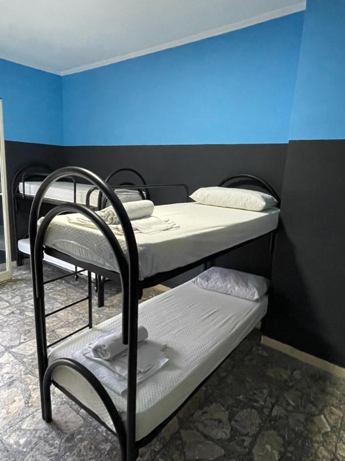 Alexander Hostel Неаполь Екстер'єр фото