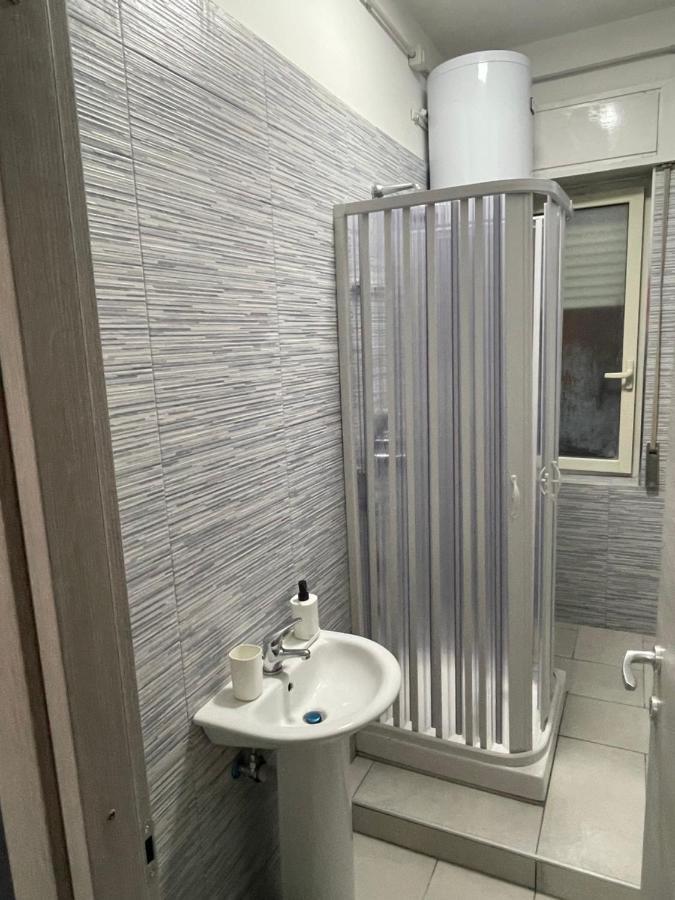 Alexander Hostel Неаполь Екстер'єр фото